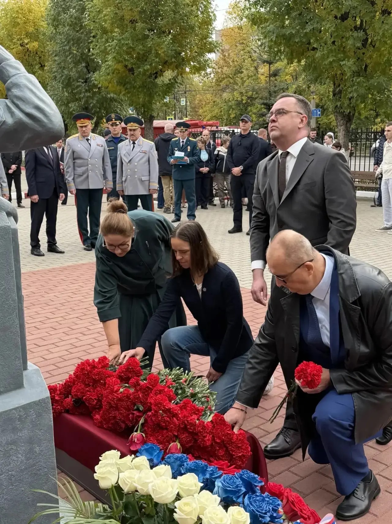 Служение людям и сохранение жизни