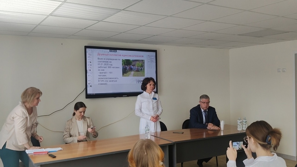 В Ивановской клинической больнице имени Куваевых состоялась встреча с выпускниками Ивановского государственного медицинского университета