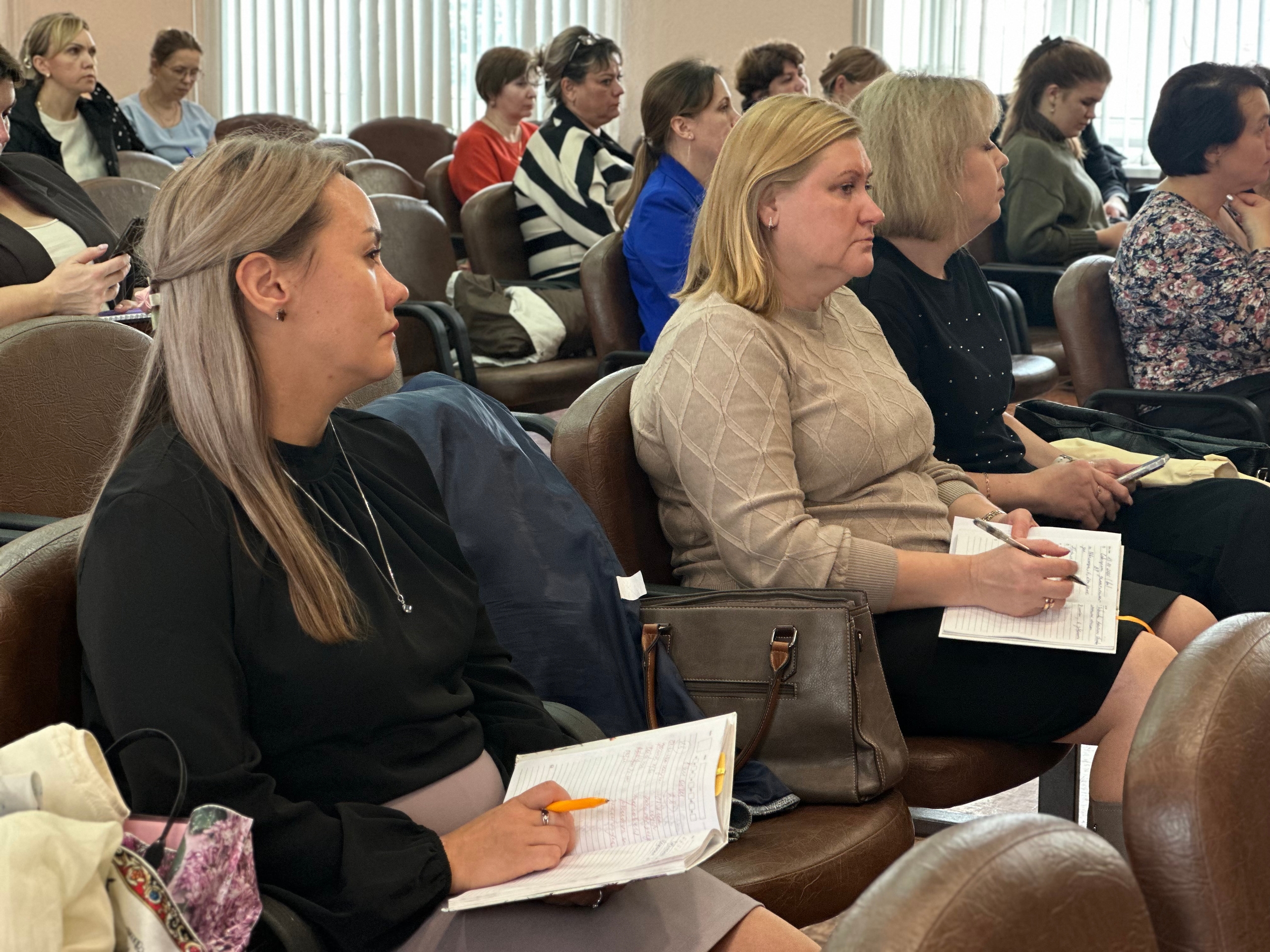 Преподаватель Ивановского медуниверситета выступила экспертом на городском совещании по школьной профилактике