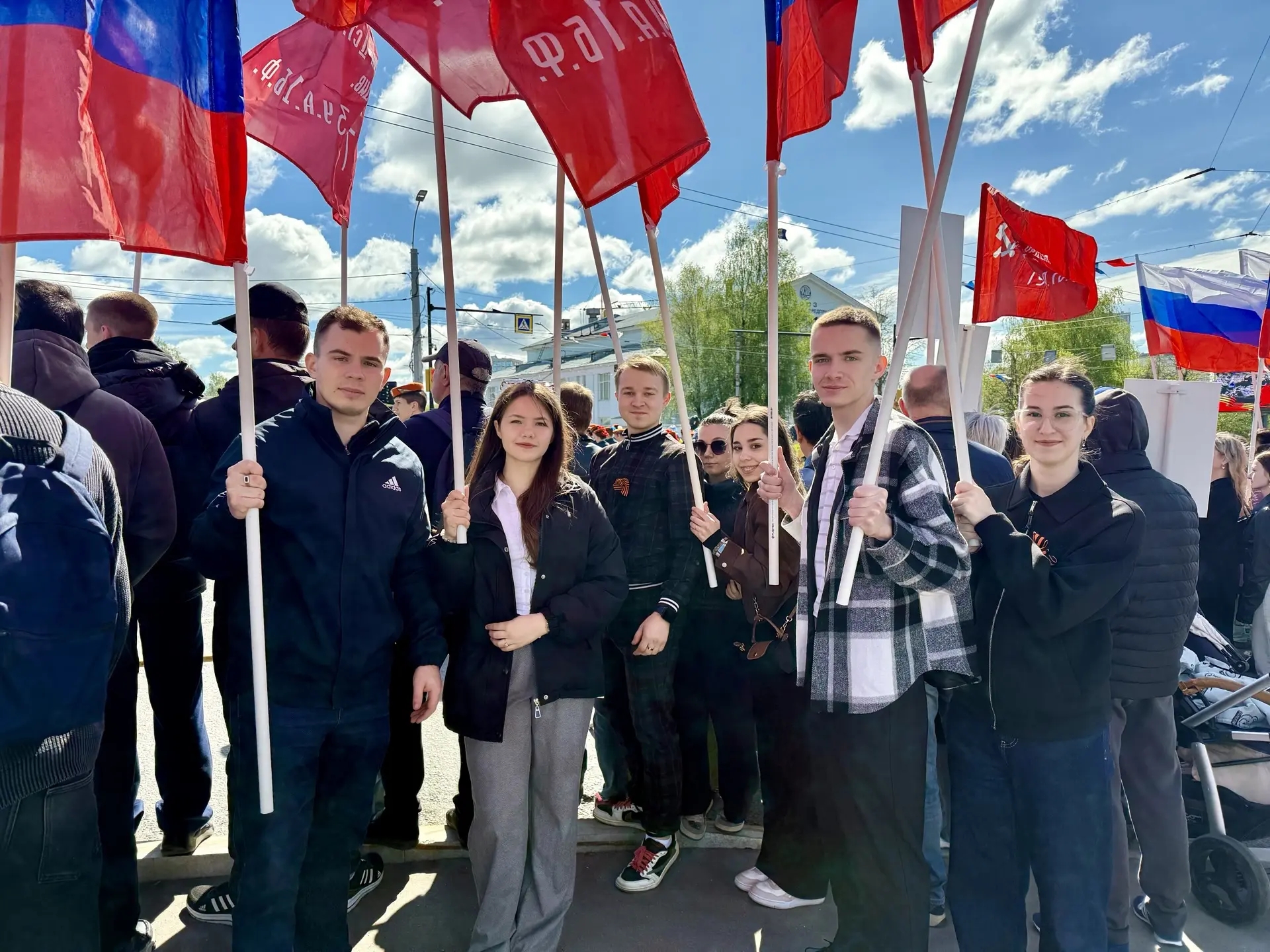 С Днём Великой Победы!