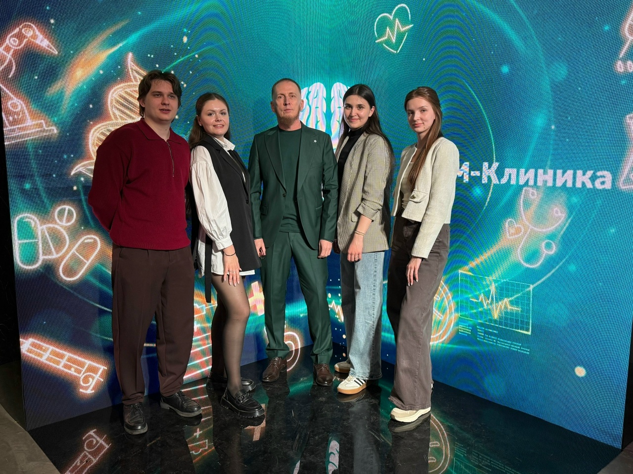 Две команды Ивановского меда стали финалистами Международного чемпионата по решению клинических задач