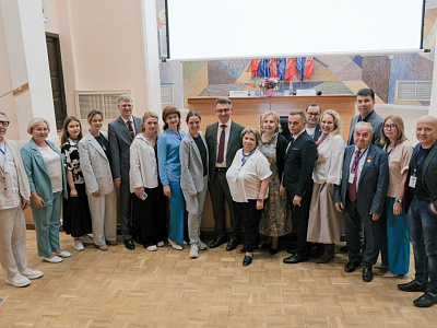 В Иванове завершился масштабный кластер международных конференций по фотодинамической терапии и современным медицинским технологиям!